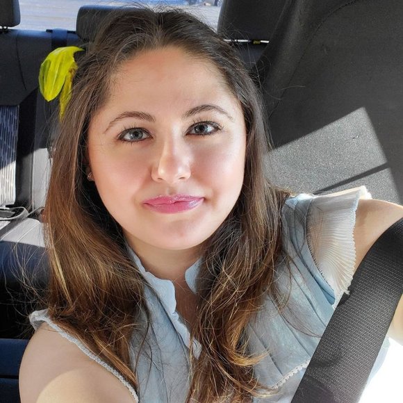 Meet your Posher, Dayana - Picture 1 of 1